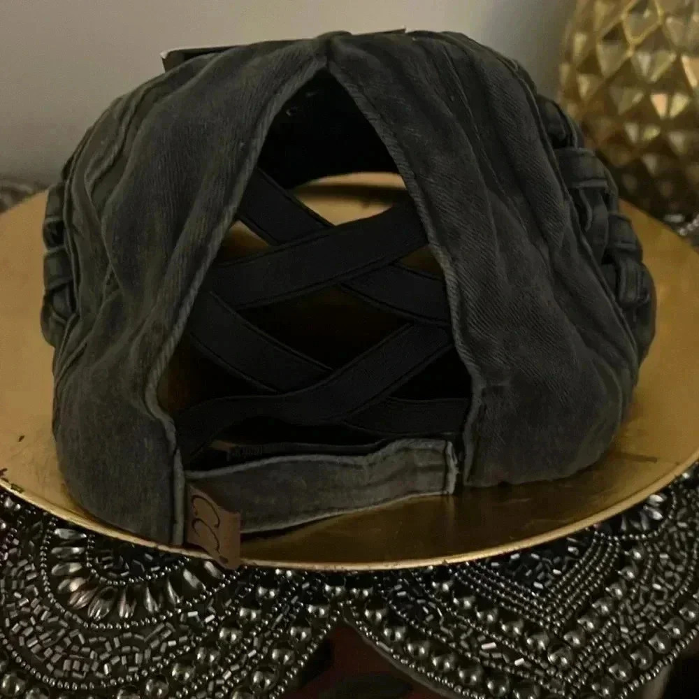 WOMENS PONYTAIL HAT BLACK NWT - Picture 5 of 7